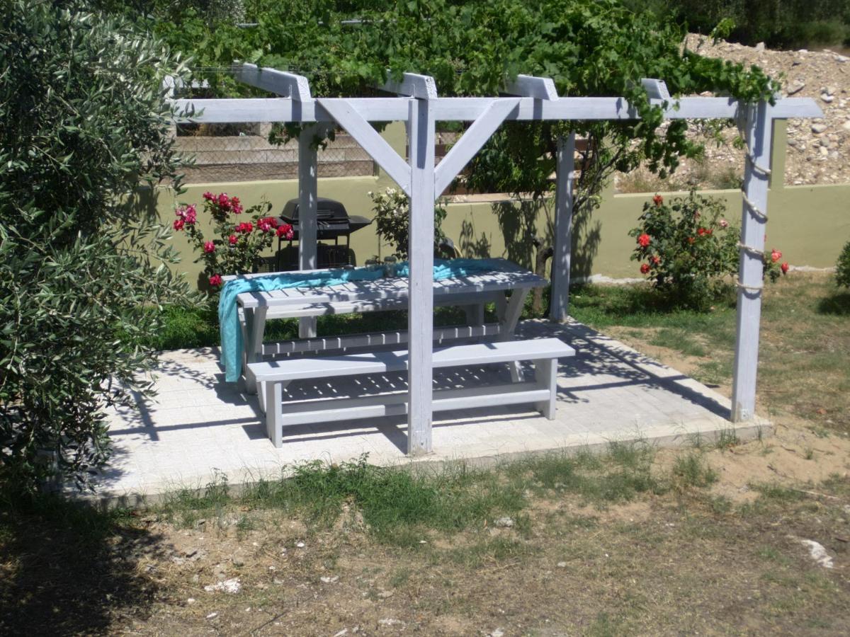 פוטוס Armonia Apartment מראה חיצוני תמונה