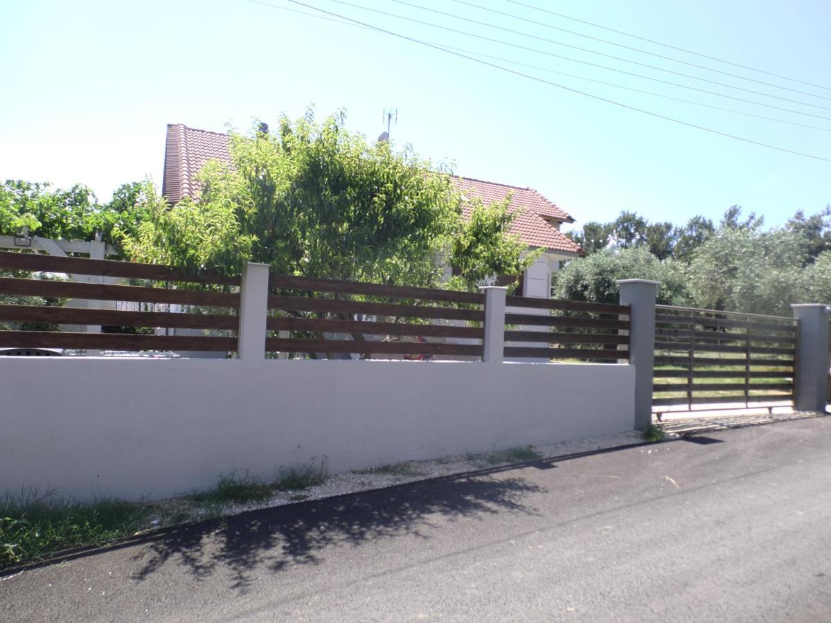 פוטוס Armonia Apartment מראה חיצוני תמונה